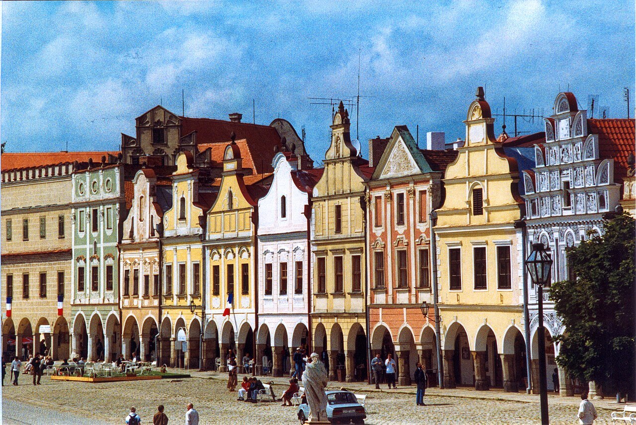 Vánoční trhy Telč 2026: rozsvícení stromu 27. 11. a advent pod podloubím
