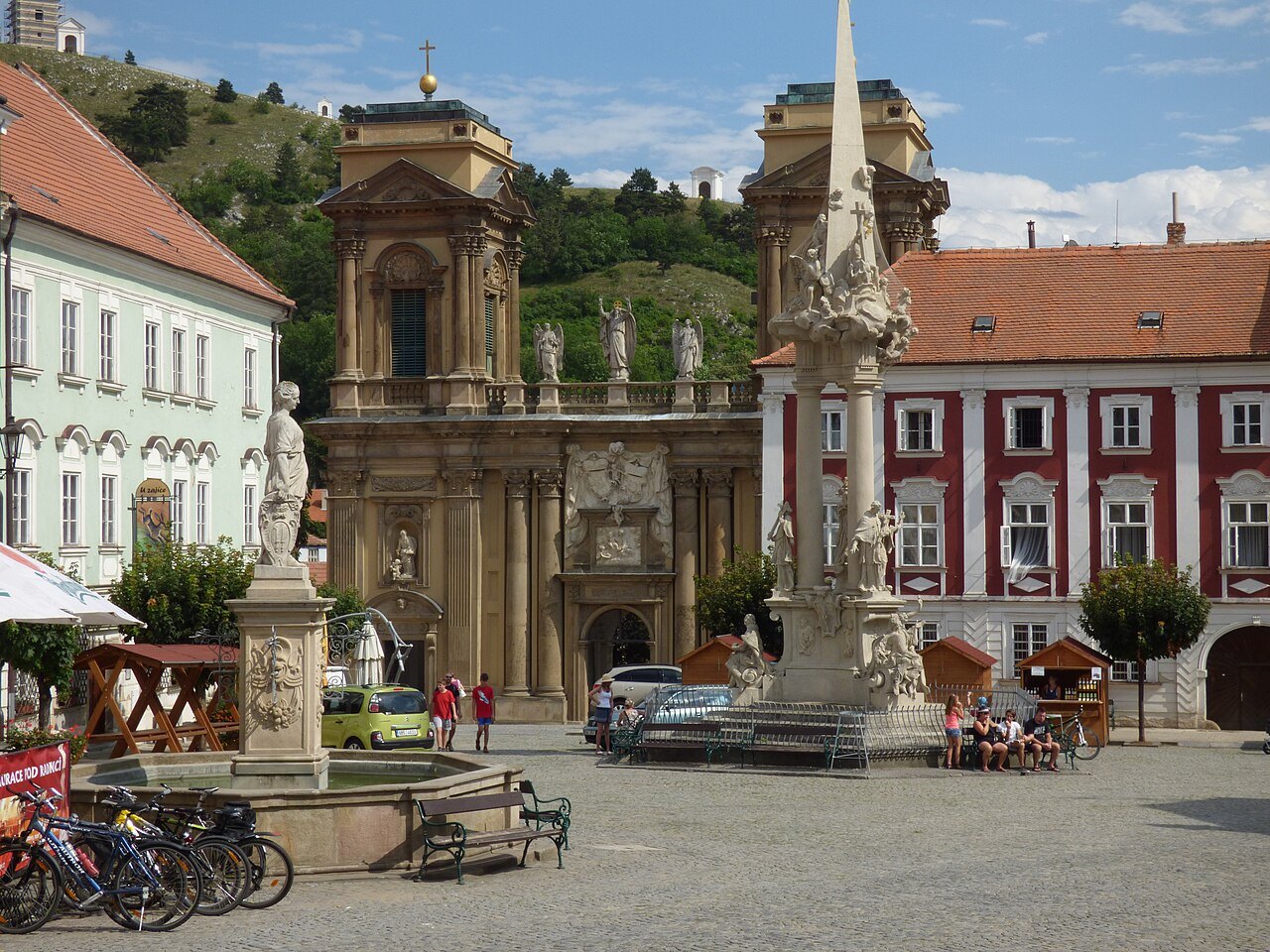 Vánoční trhy Mikulov 2026: Vánoce pod radnicí 12.–13. 12. a Advent na zámku