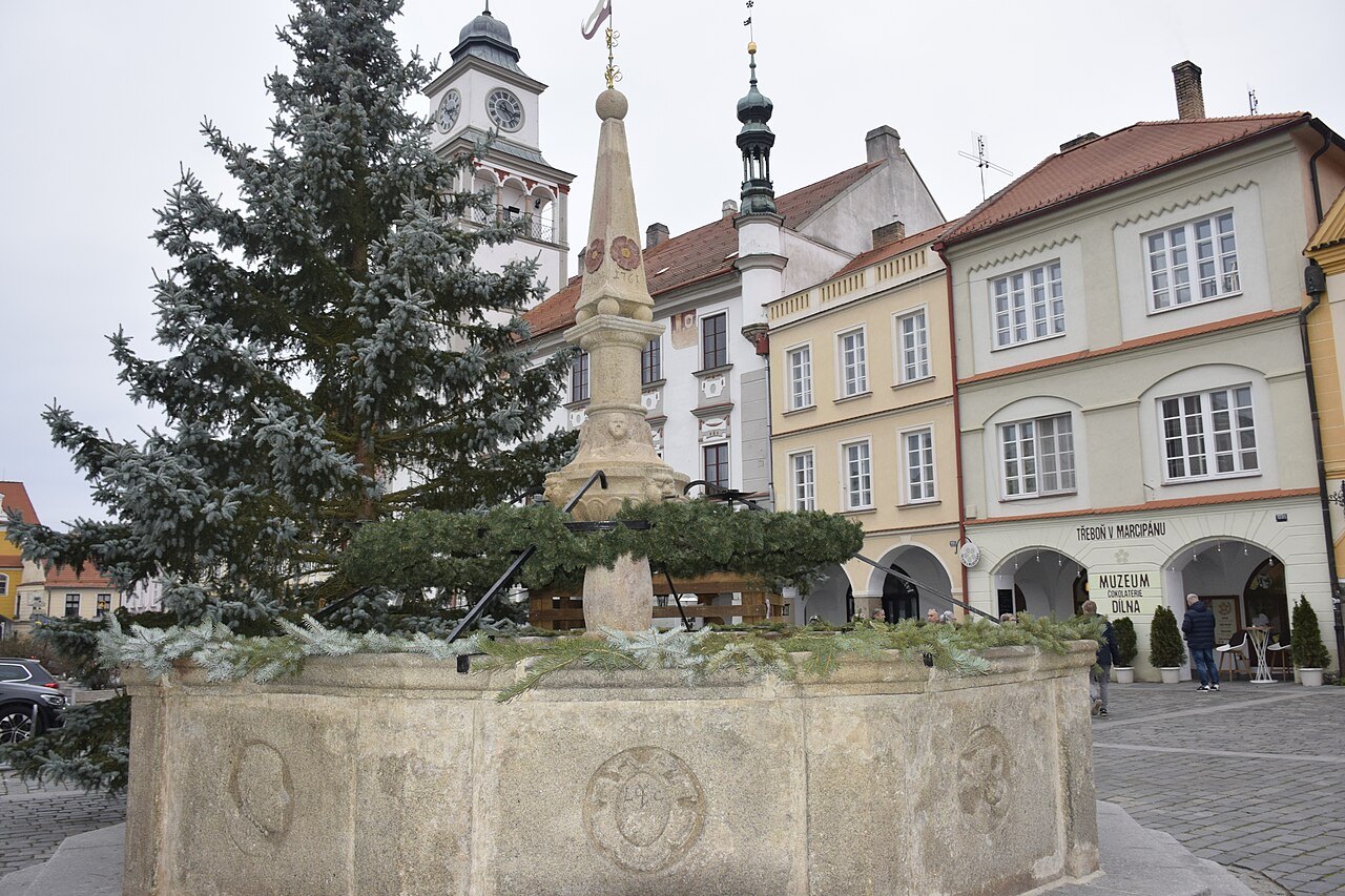 Adventní trhy Třeboň 2026: Třeboň plná andělů 28. 11. a trhy na náměstí 12. a 19. 12.