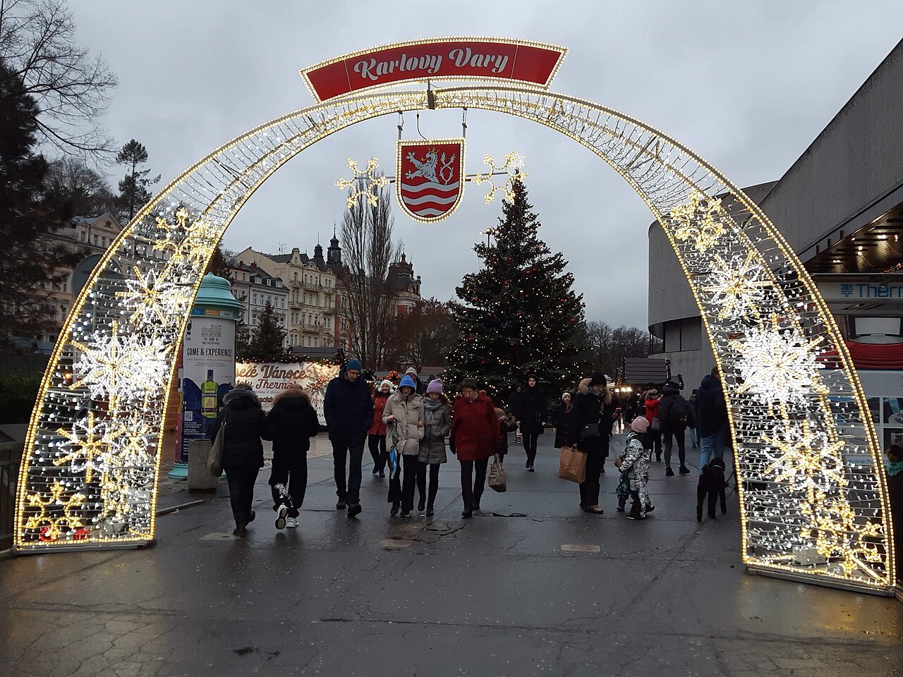 Vánoční trhy Karlovy Vary 2026: advent u Mlýnské kolonády